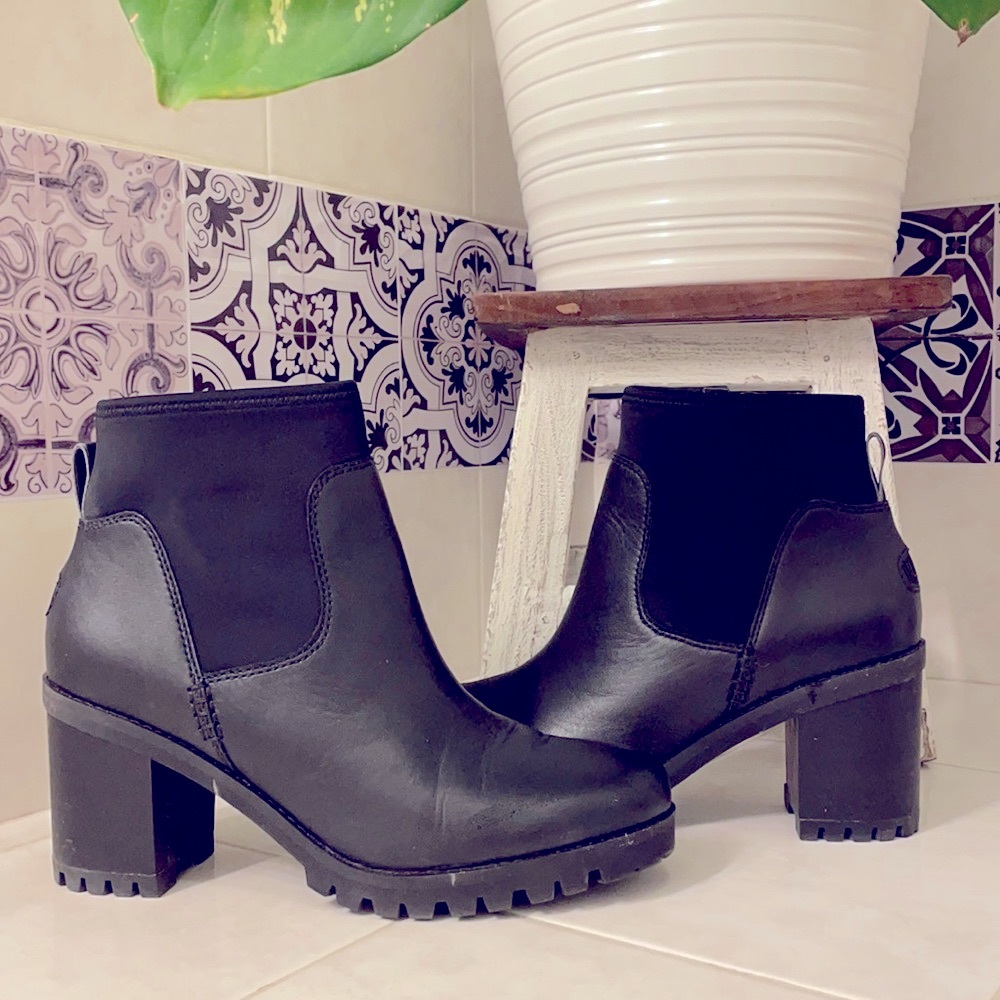 Ugg Waterproof Leather and Neoprene Snow Booties